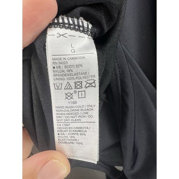 Old Navy Women’s Black Ruffle Sleeve One Piece Swimsuit Size L - Picture 10 of 11